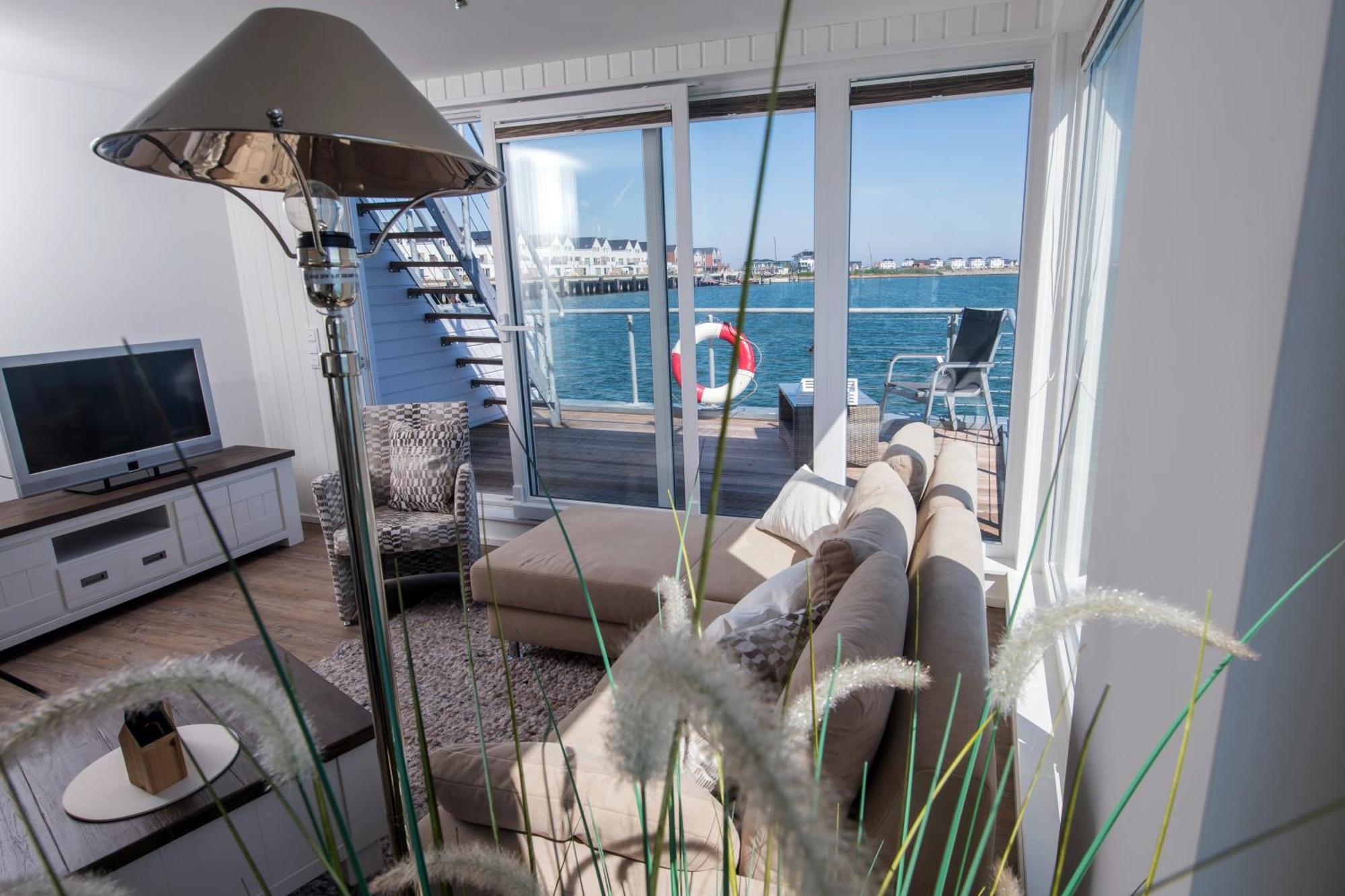 Schwimmendes Ferienhaus Antares One By Seeblick Ferien Oro, Rundum Wasser, Sauna Olpenitz Εξωτερικό φωτογραφία
